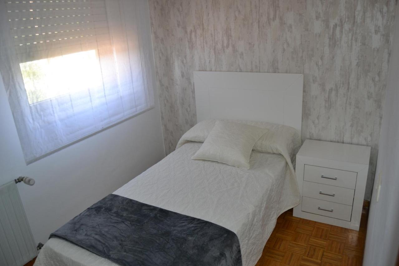 Apartament Inmoinsuas Train Station Sarria Zewnętrze zdjęcie