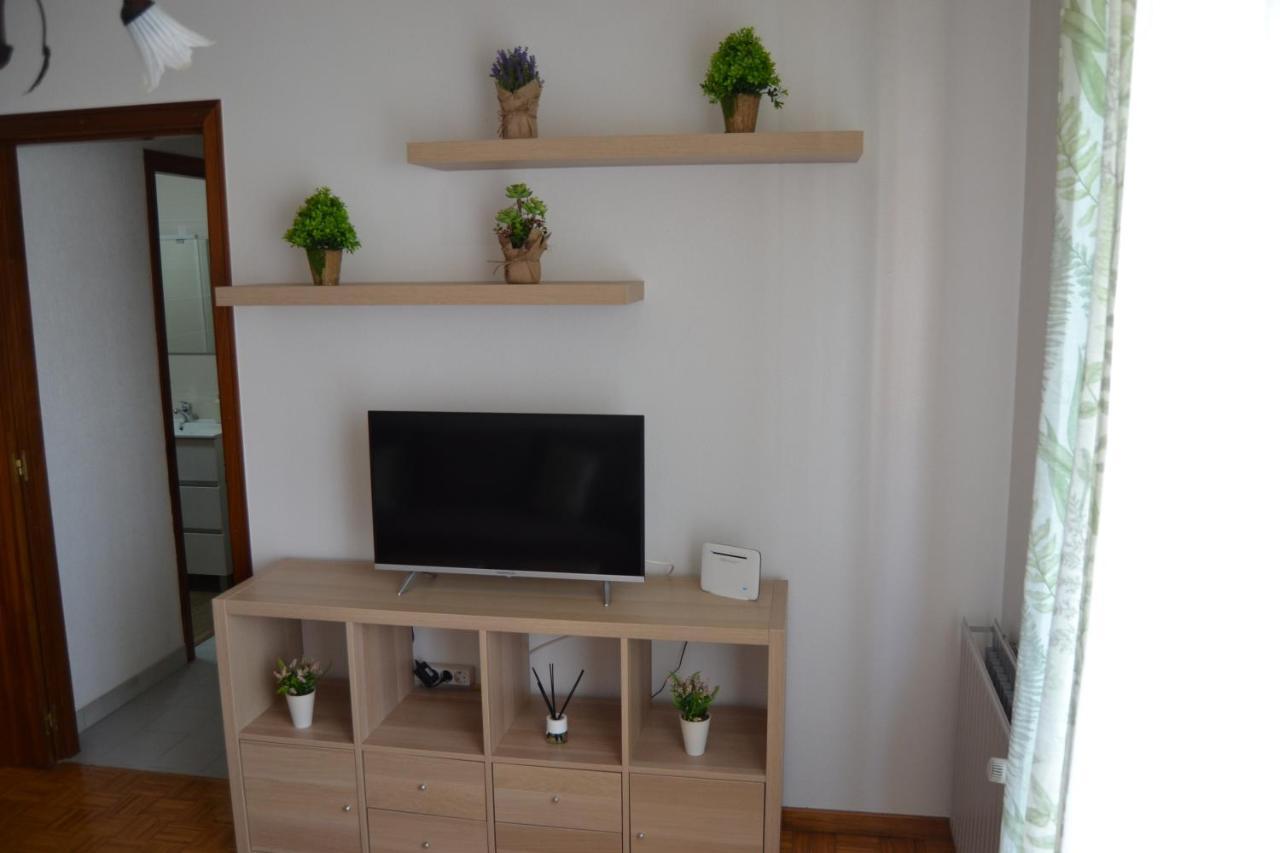 Apartament Inmoinsuas Train Station Sarria Zewnętrze zdjęcie